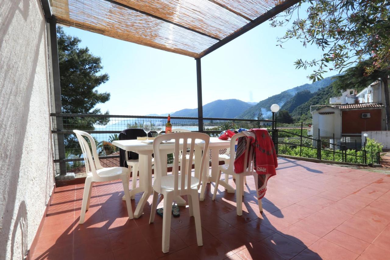 Testa Di Monaco - Basic Beach Accommodations Capo d'Orlando Exterior photo